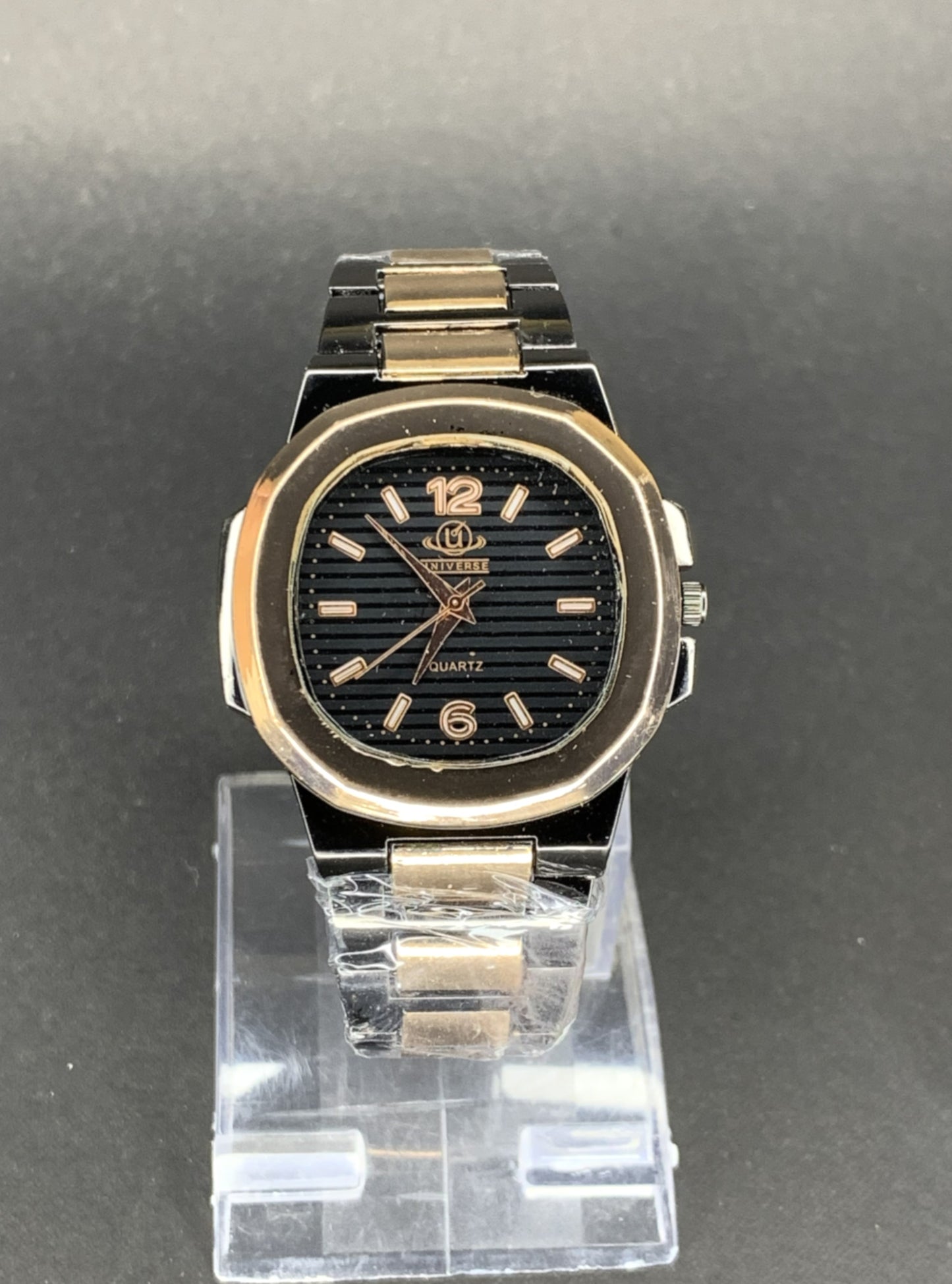 Universe Quartz Square Dial Two-Tone – Luxury Black Dial Wristwatch