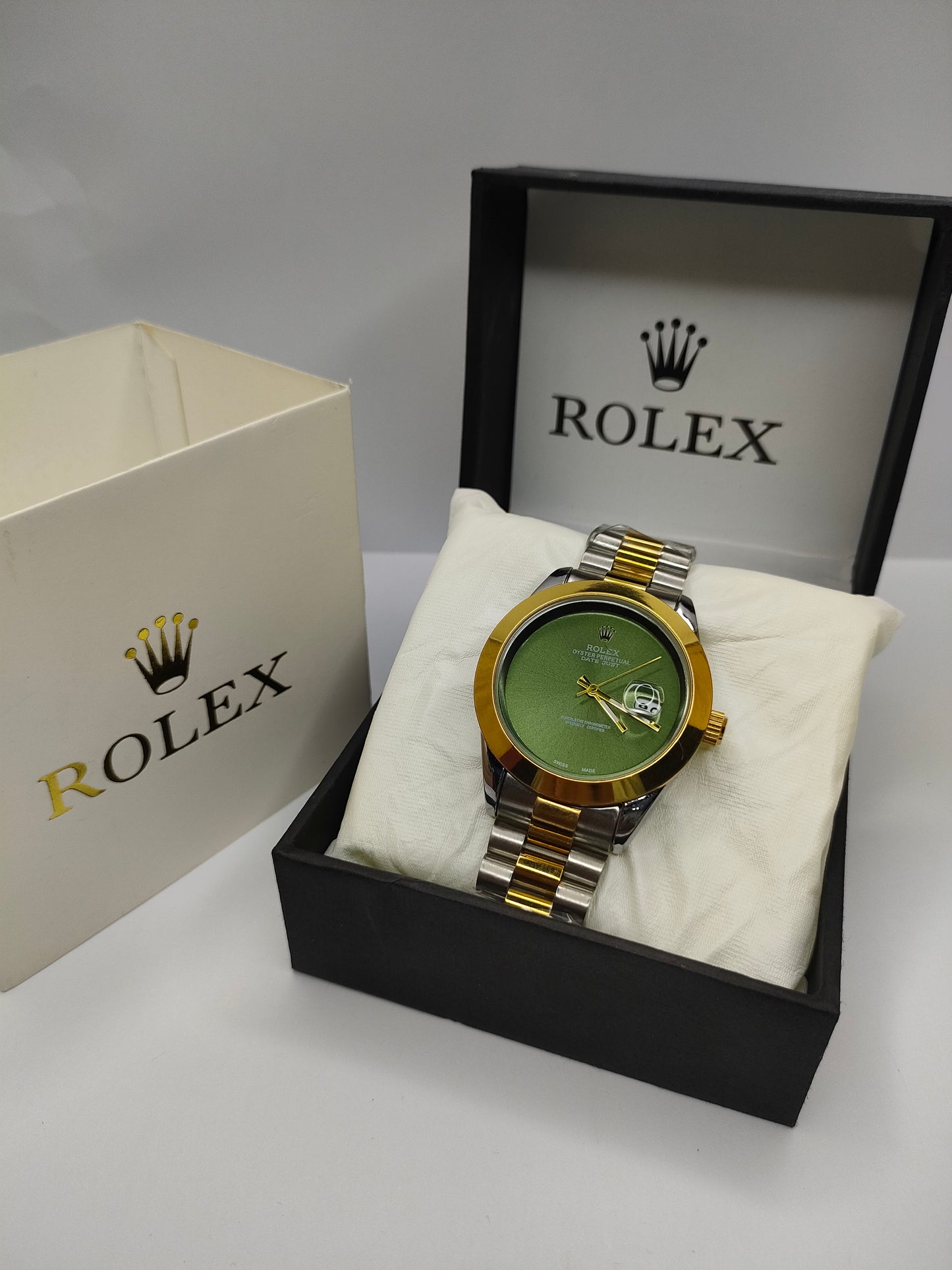 Luxury Watch for Men with Date Gold Dial Two-Tone Stainless Steel